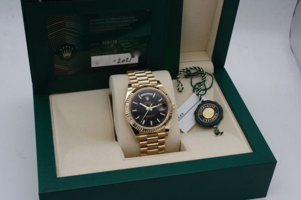watch 164183802282505